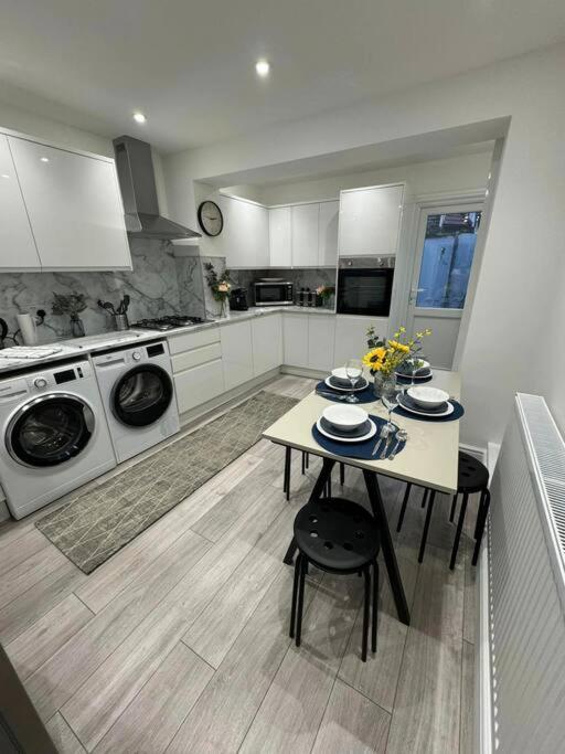 Villa Modern 5 Bed Near Excel -Big Ben à Londres Extérieur photo